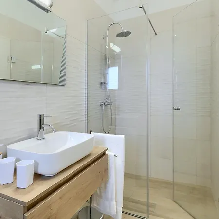 Vila Laura Ripenda Kras