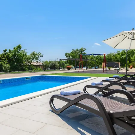 Villa Laura *