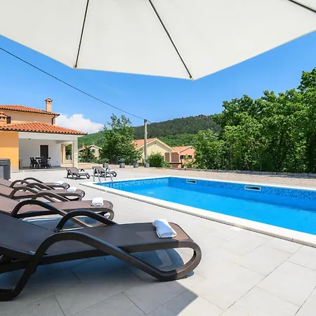 Villa Laura *